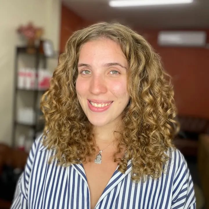 Cachos com acabamento natural e brilho